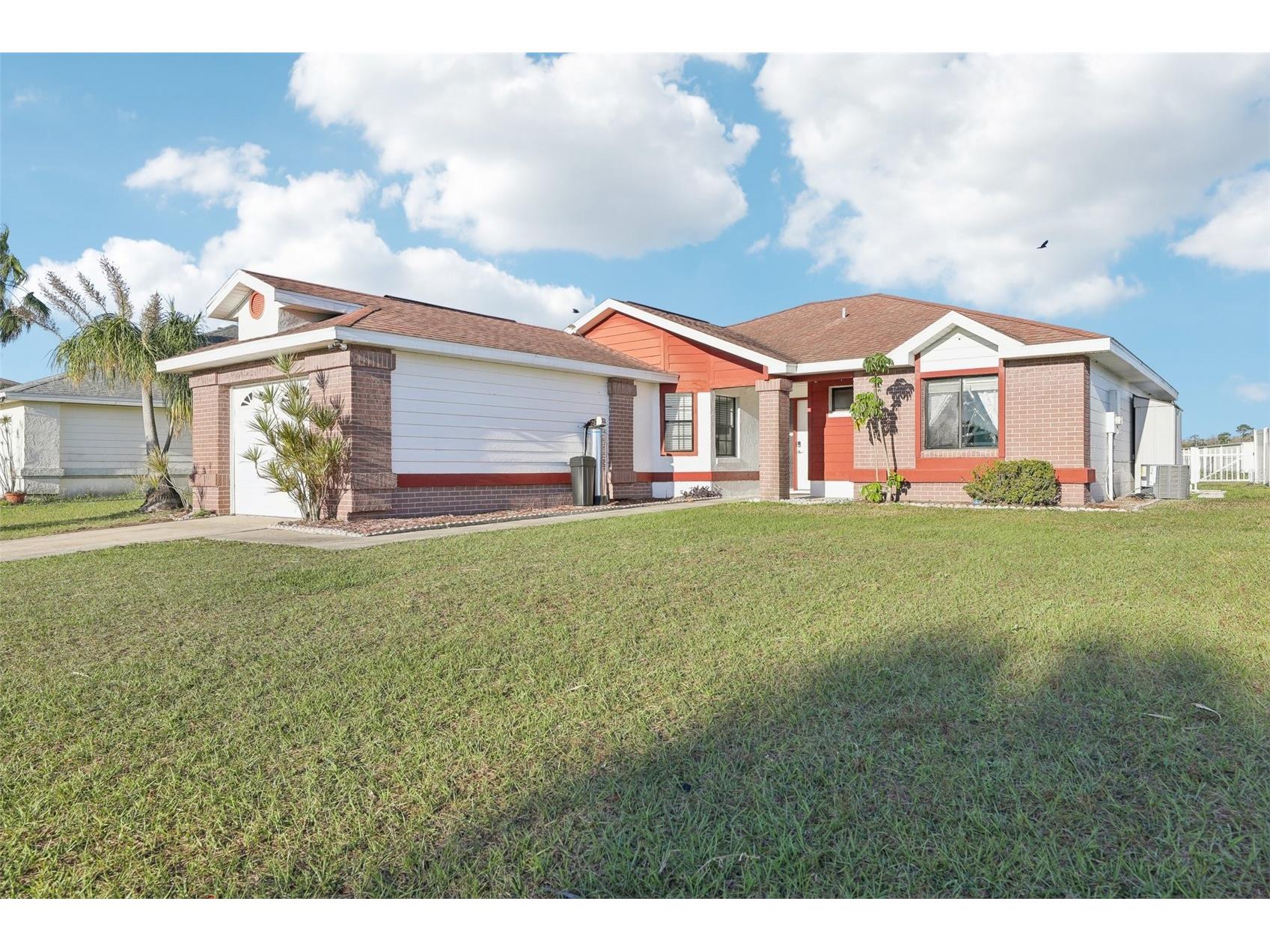 118 Pinewood Circle Kissimmee FL 34743 O6391999 image2