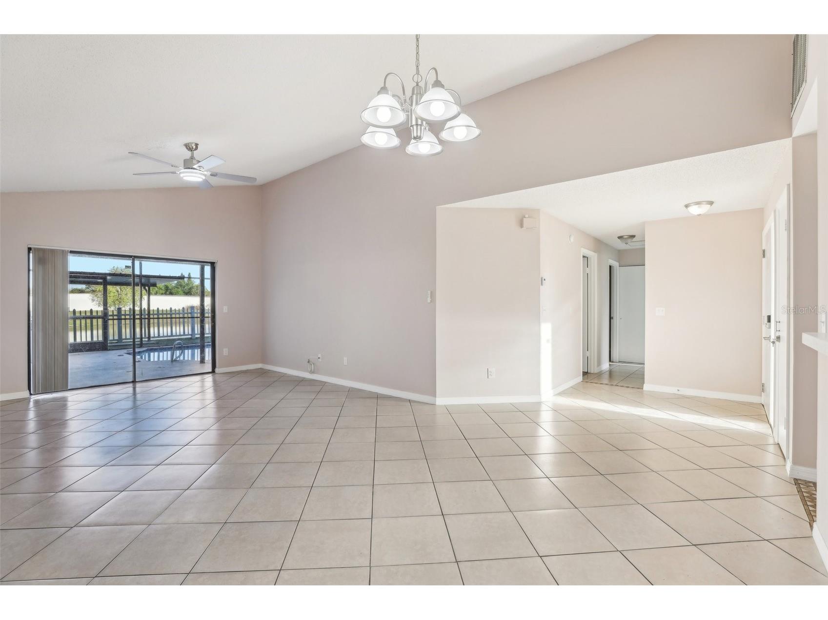 118 Pinewood Circle Kissimmee FL 34743 O6391999 image8