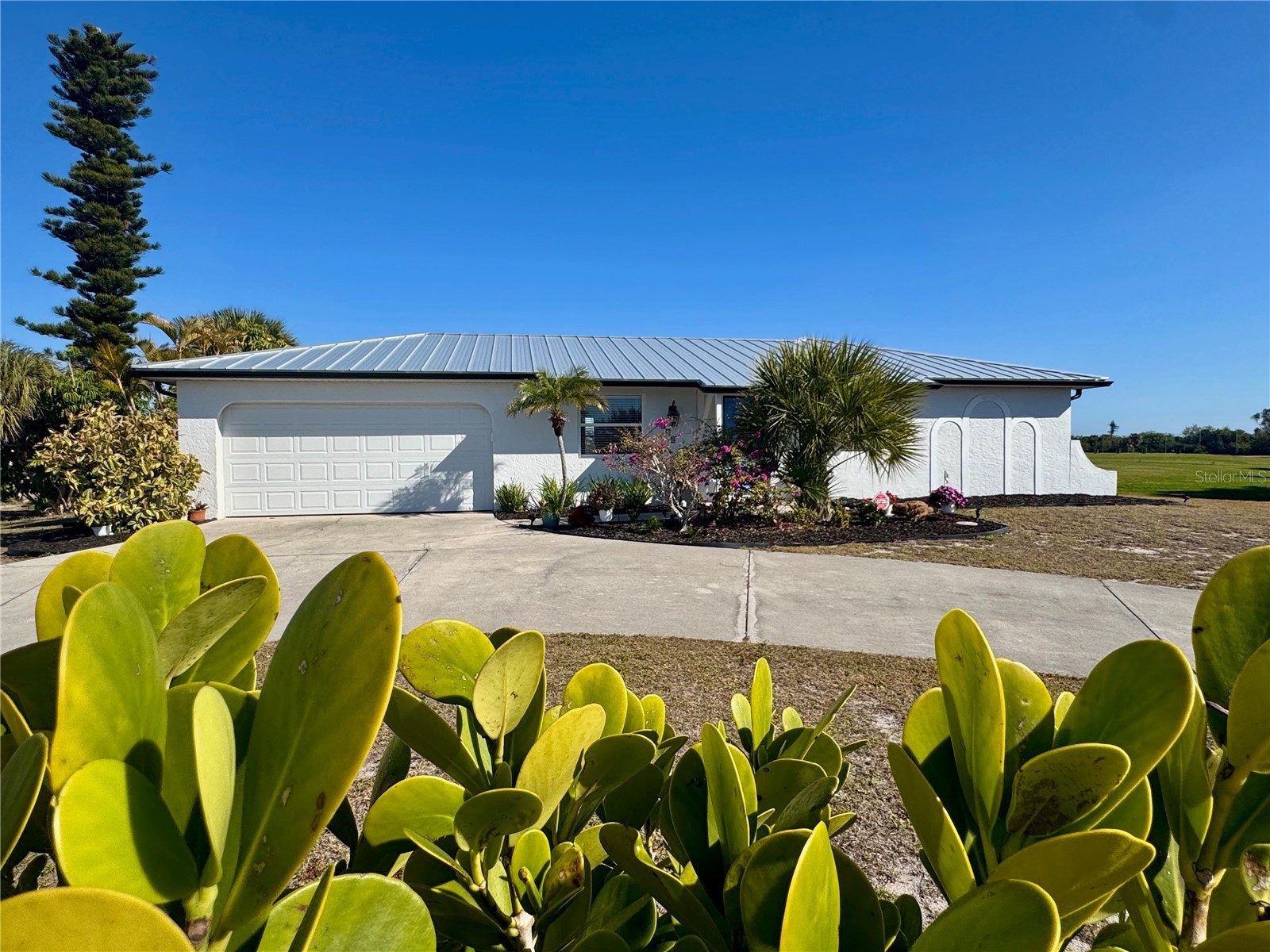 118 Rotonda Circle Rotonda West FL 33947 D6146103 image2