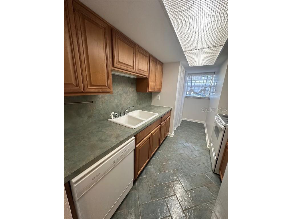 118 S Halifax Avenue #210 Daytona Beach FL 32118 FC314094 image5