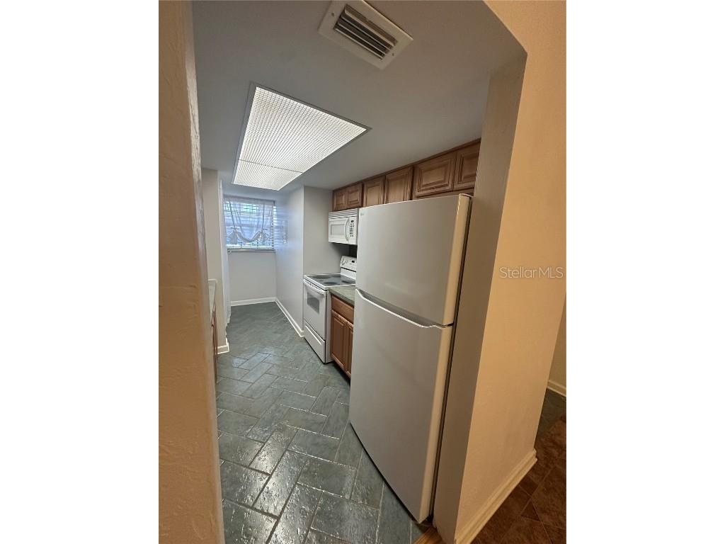 118 S Halifax Avenue #210 Daytona Beach FL 32118 FC314094 image6