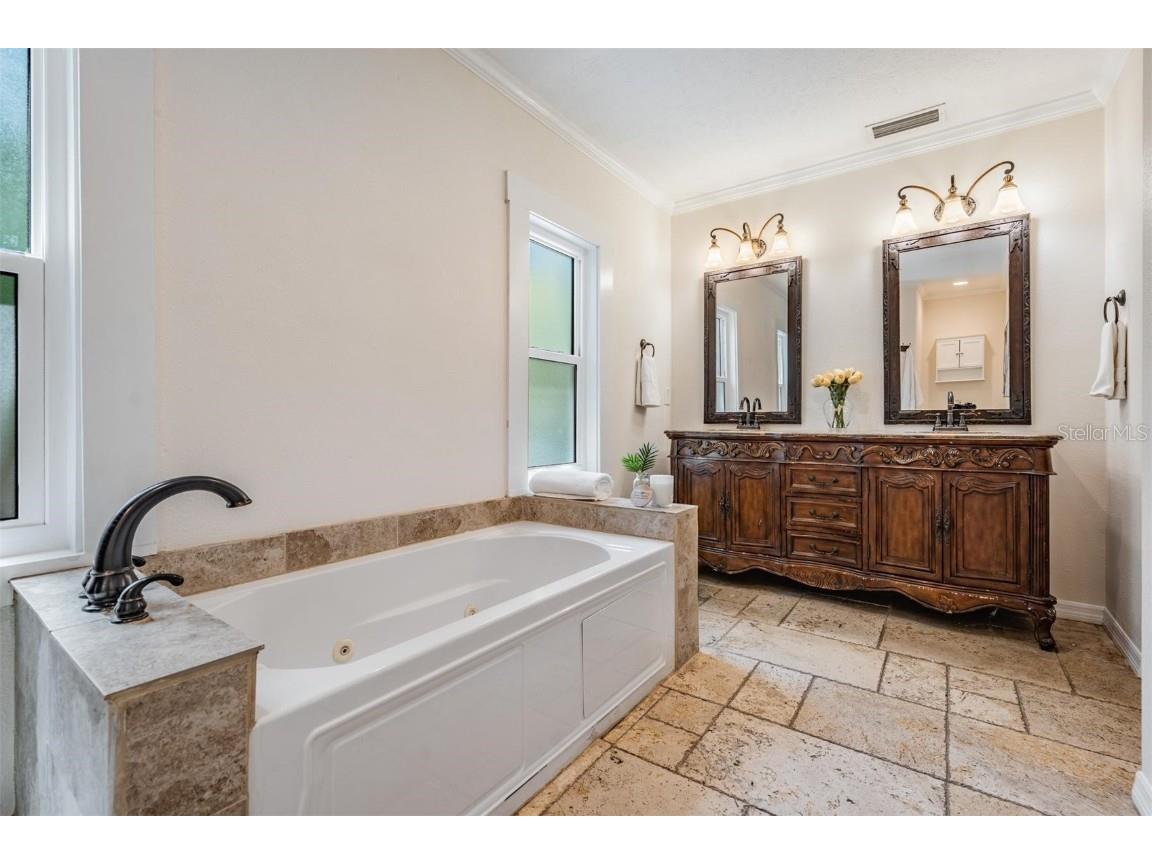 118 S Manhattan Avenue Tampa FL 33609 TB8391209 image23