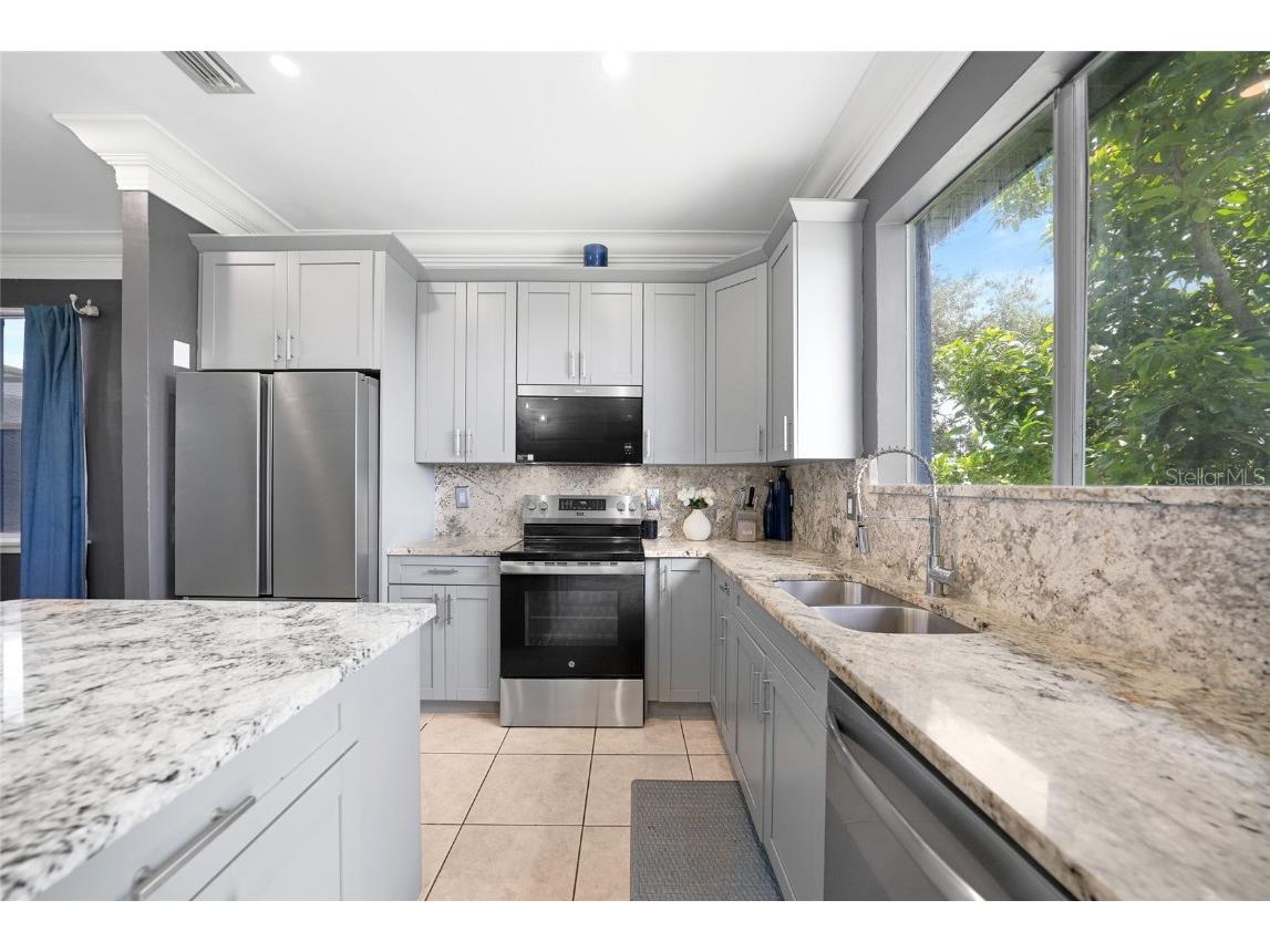 118 SW 21st Terrace Cape Coral FL 33991 C7511888 image11