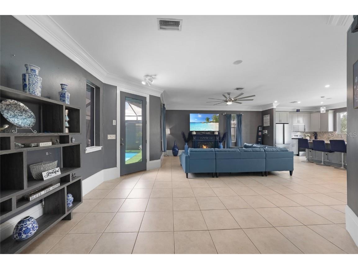 118 SW 21st Terrace Cape Coral FL 33991 C7511888 image5