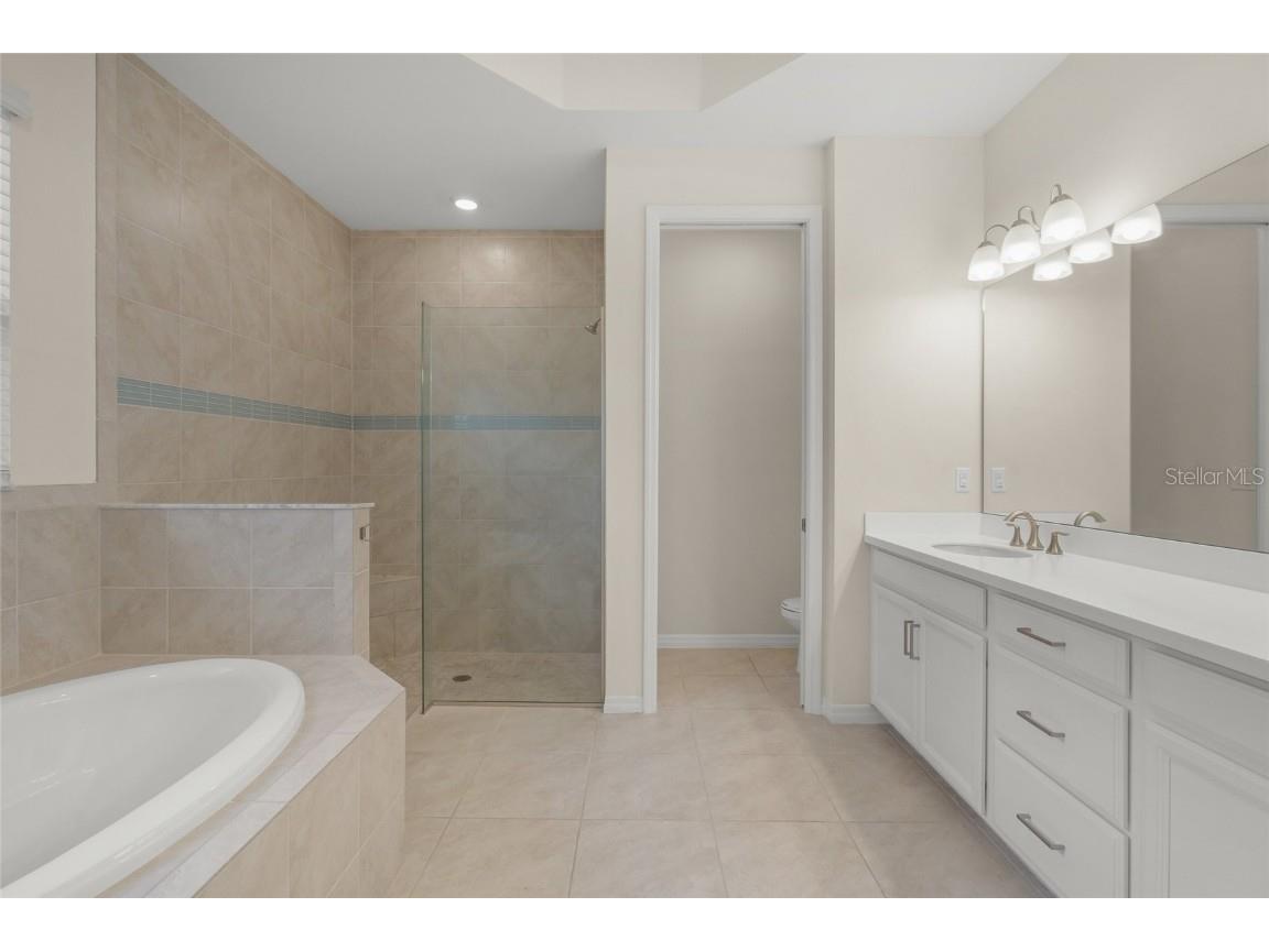 118 Veraza Court Nokomis FL 34275 A4620657 image16