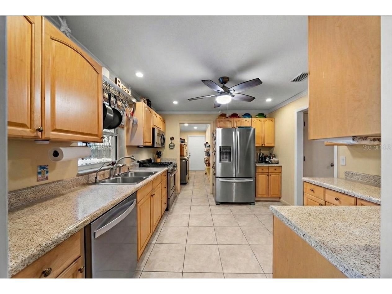 118 W Camelot Drive Palatka FL 32177 OM718537 image4