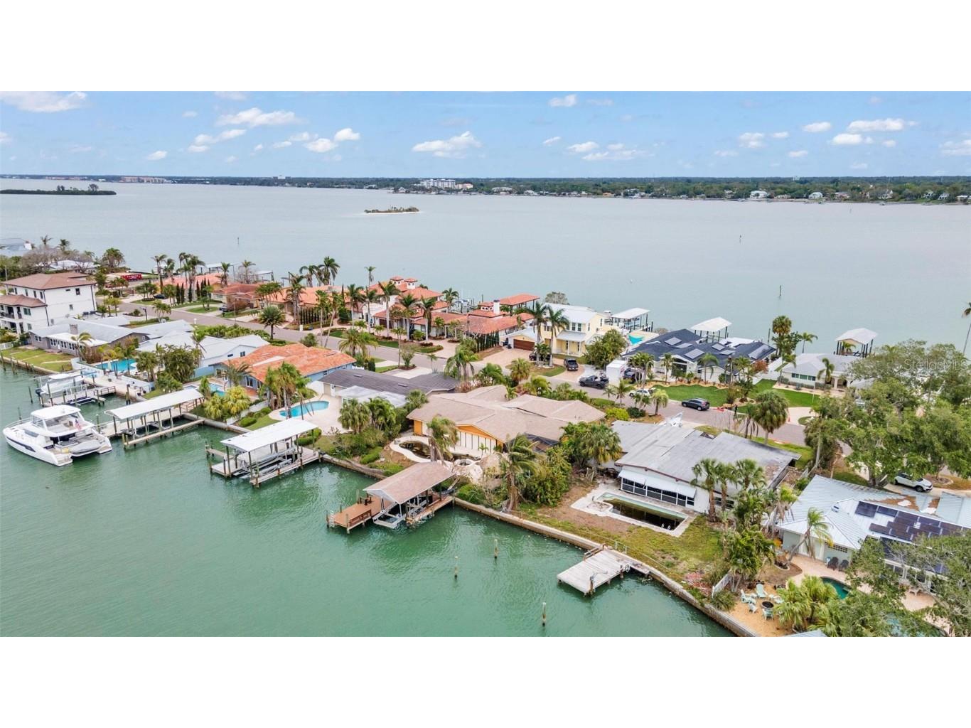 118 Windward Island Clearwater Beach FL 33767 TB8424301 image6