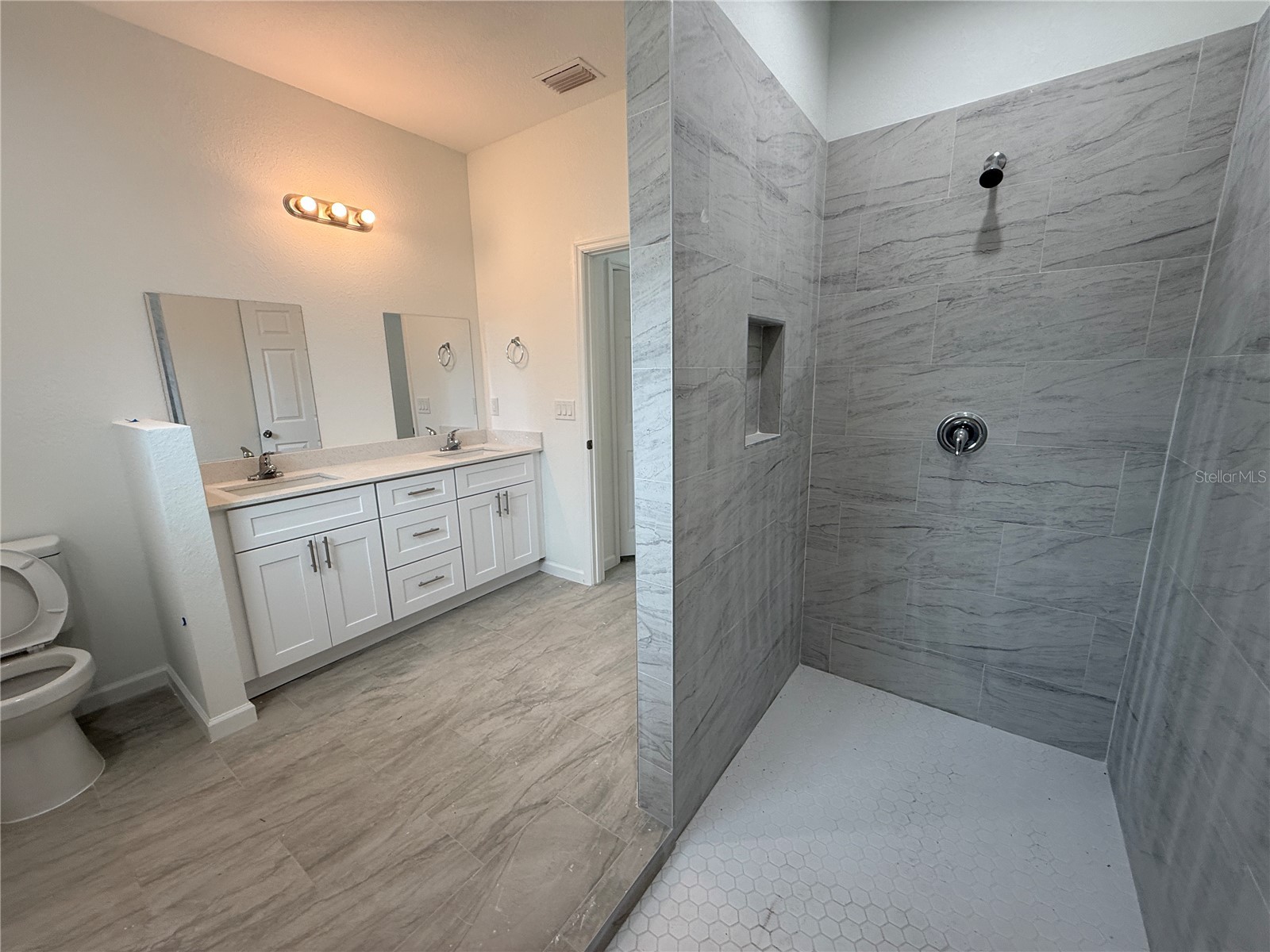 1180 Comfort Lane North Port FL 34288 A4691564 image9