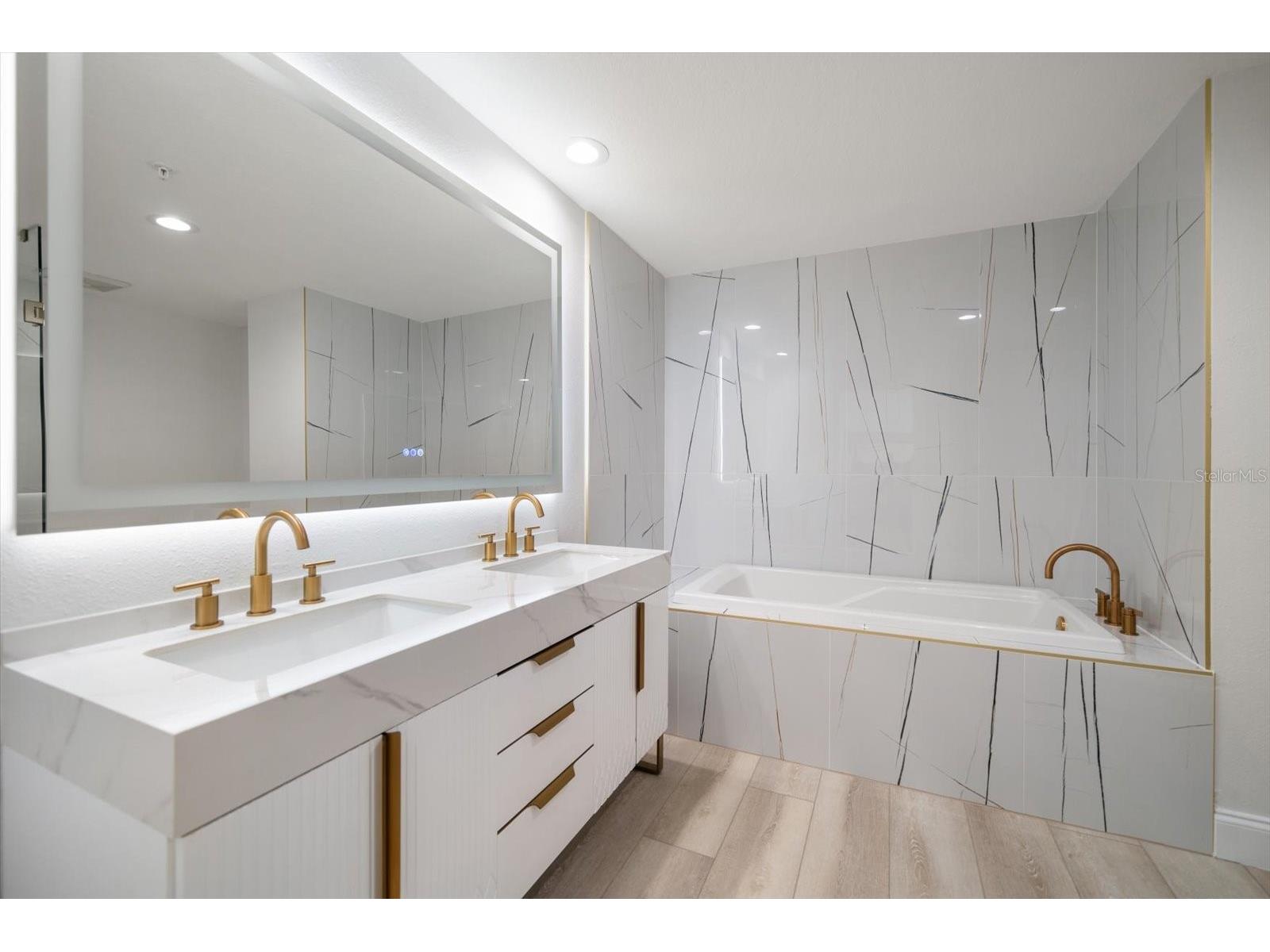 1180 Gulf Blvd #504 Clearwater Beach FL 33767 TB8489738 image16