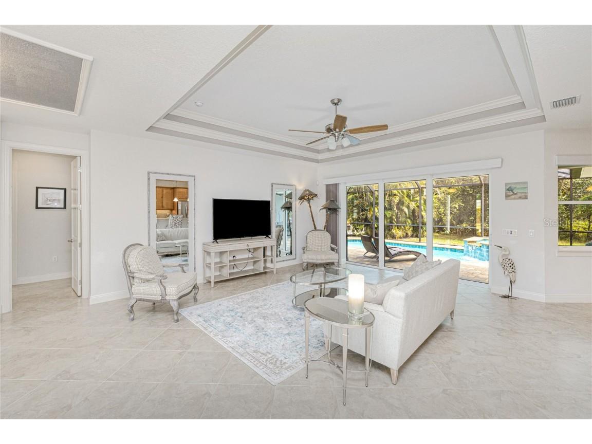 1180 Orange Avenue Nokomis FL 34275 C7513113 image5