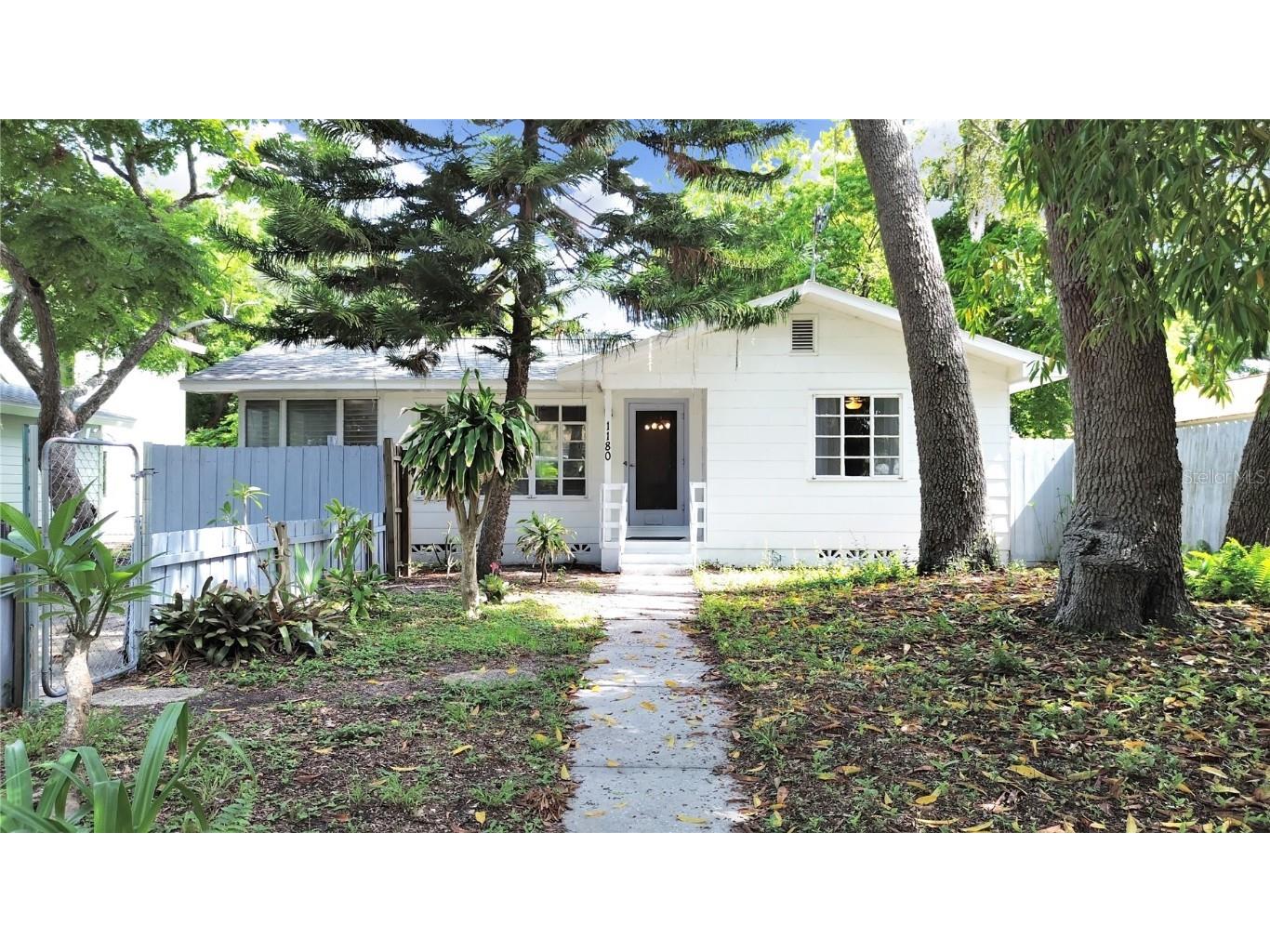 1180 Sedeeva Street Clearwater FL 33755 U8250354 image1