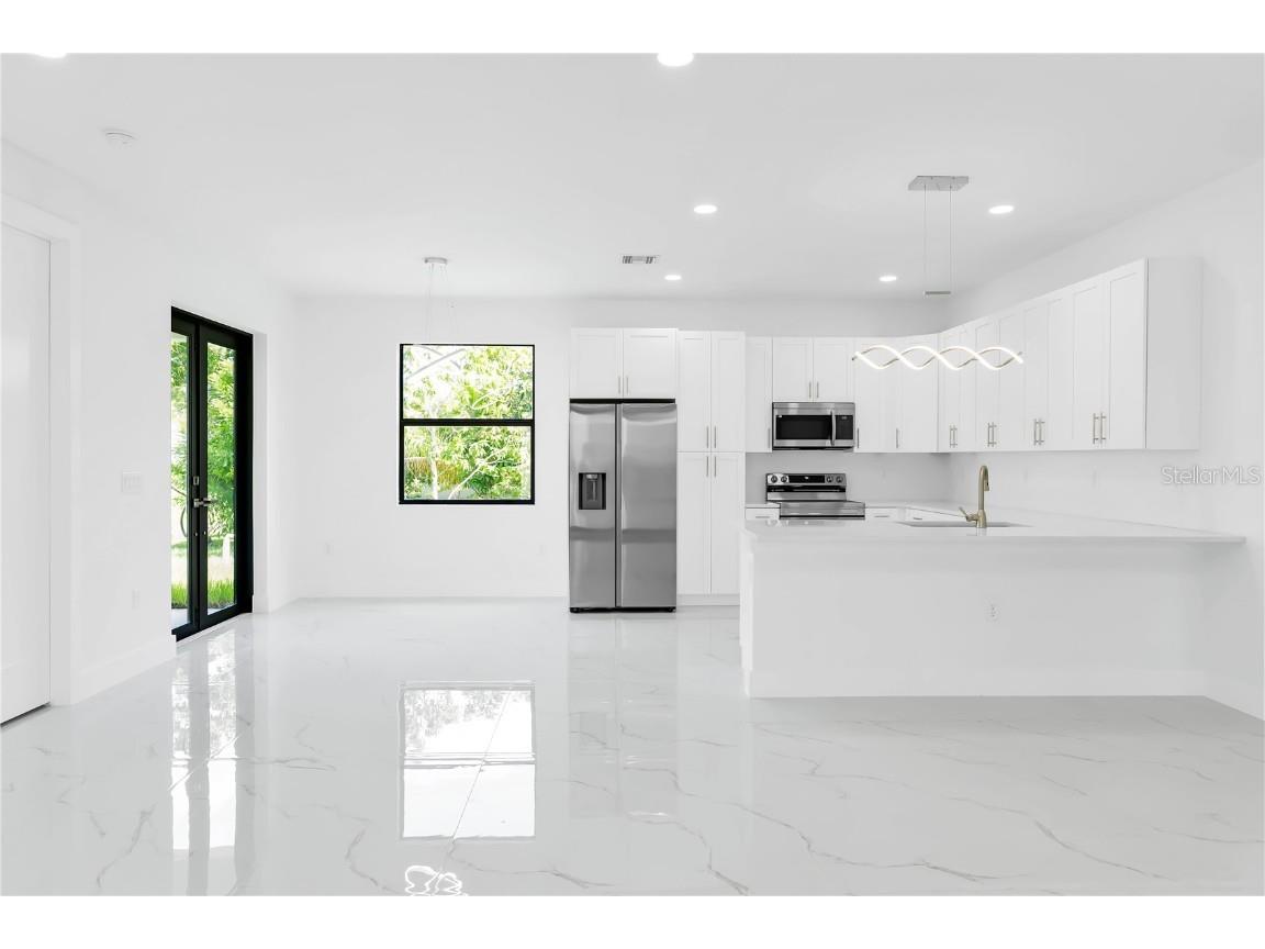 1180 Vernon Avenue Port Charlotte FL 33948 OM713174 image4