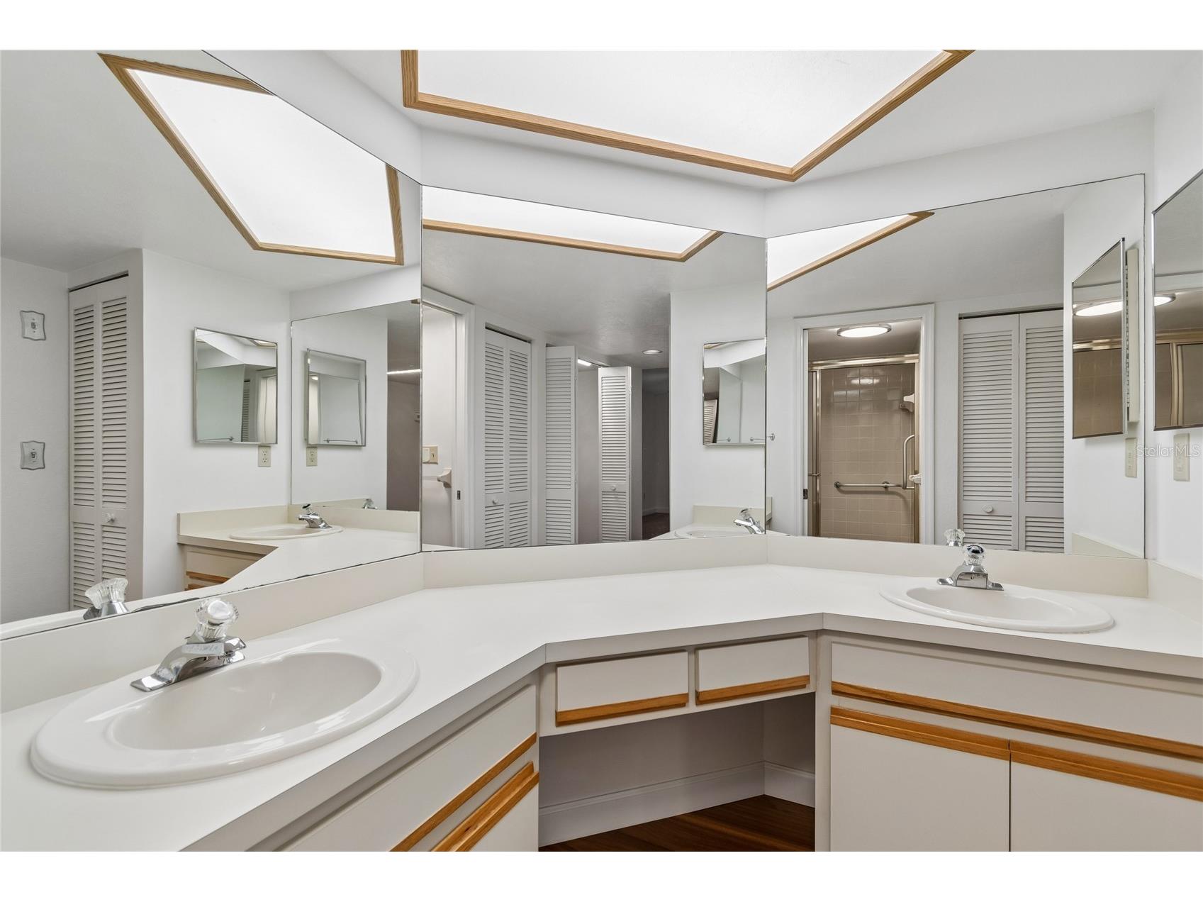 11800 Park Blvd #401 Seminole FL 33772 TB8524093 image26