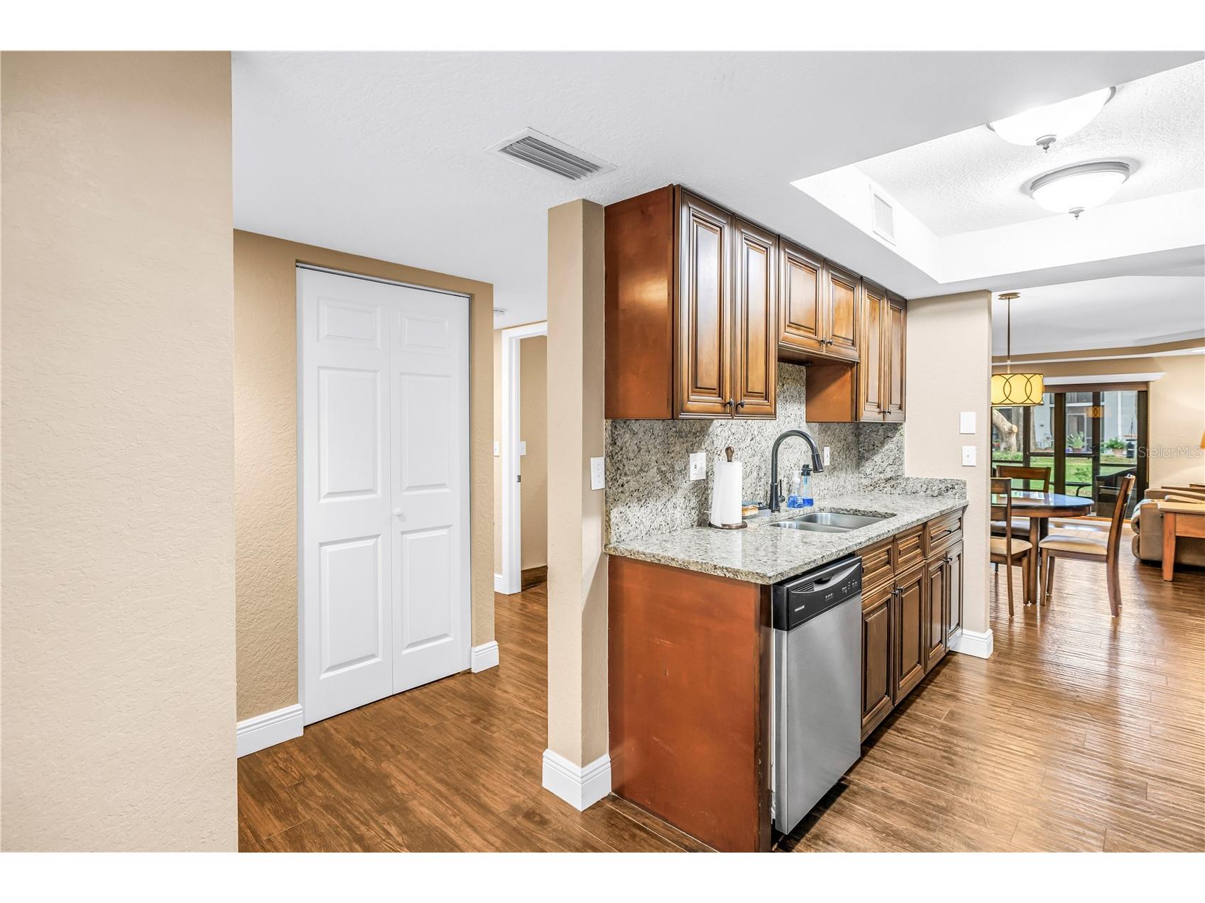 11800 Park Boulevard #104 Seminole FL 33772 TB8494907 image6