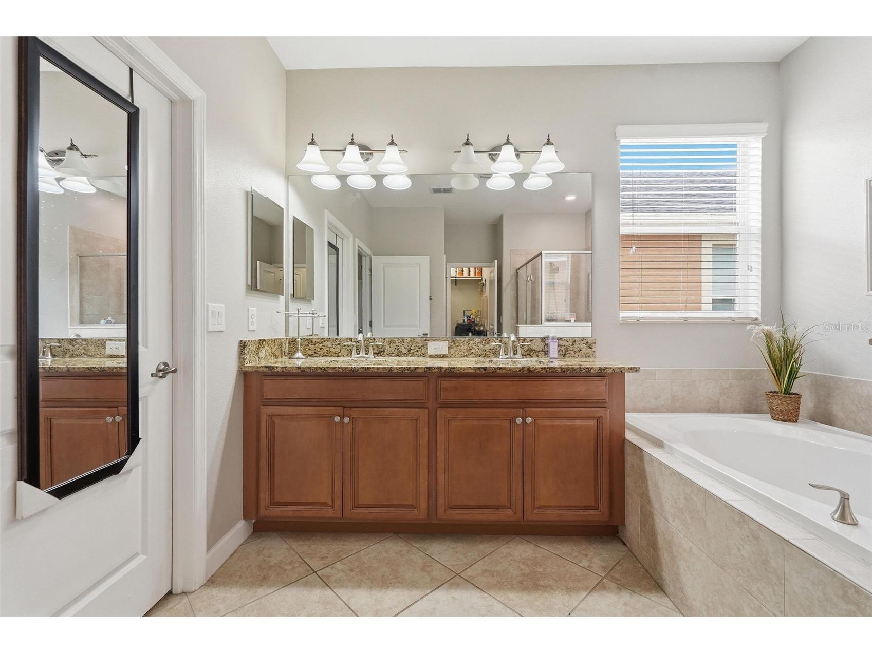 11804 Valhalla Woods Drive Riverview FL 33579 TB8514819 image18