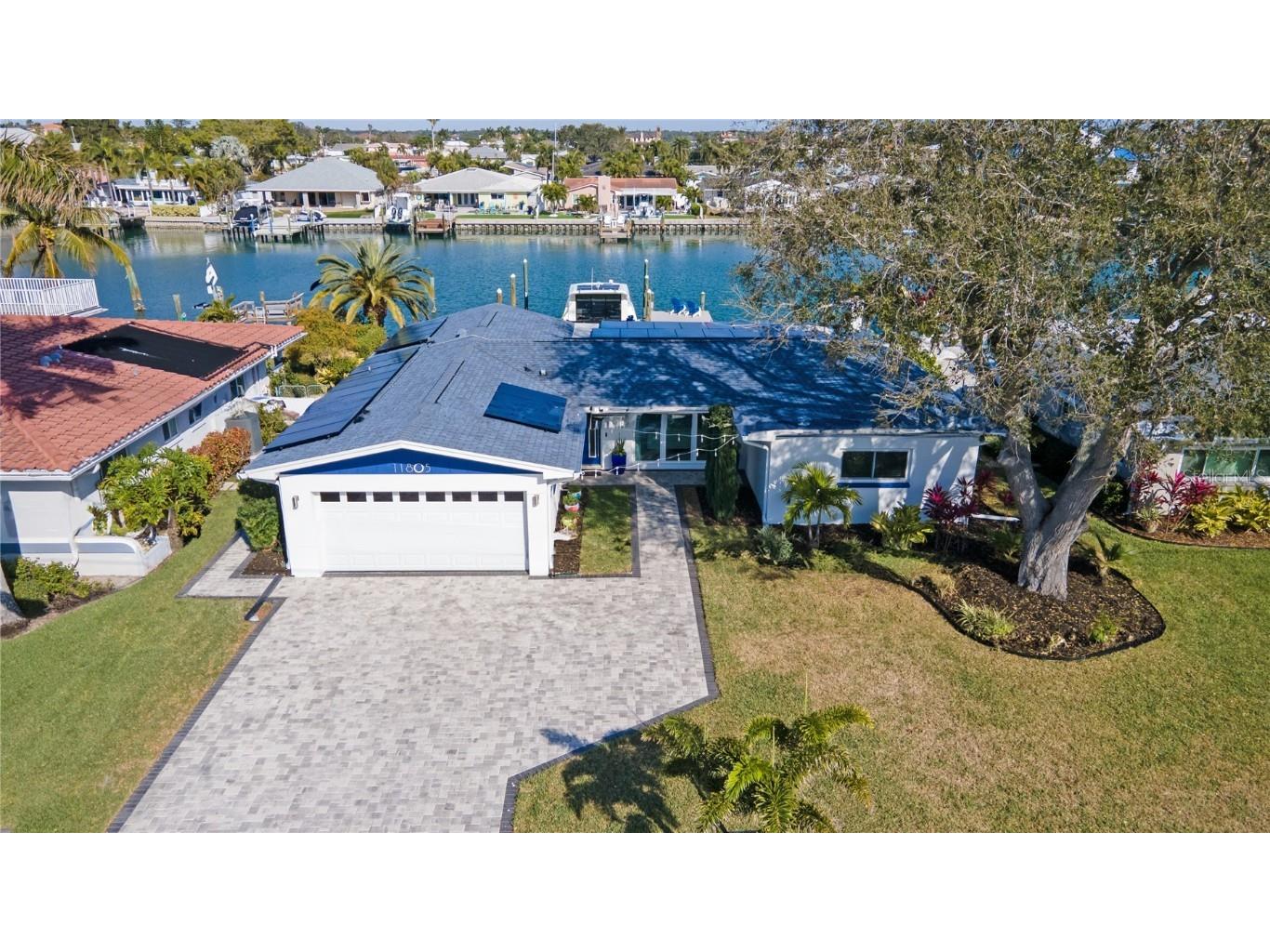 11805 4th Street E Treasure Island FL 33706 A4596921 image1