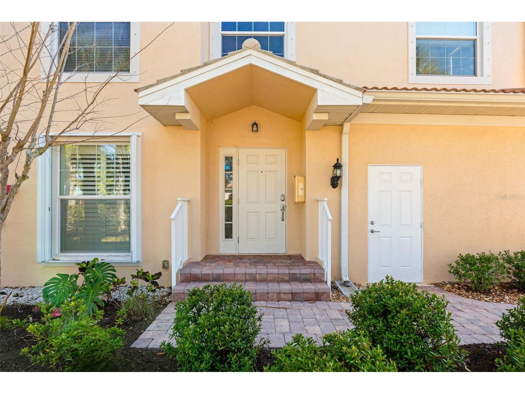 1181 Burgos Drive #406 Sarasota FL 34238 A4680690 image12