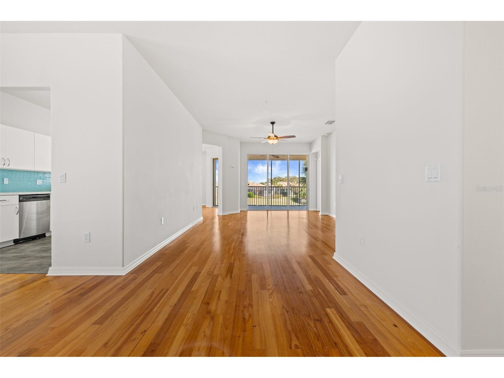 1181 Burgos Drive #406 Sarasota FL 34238 A4680690 image14