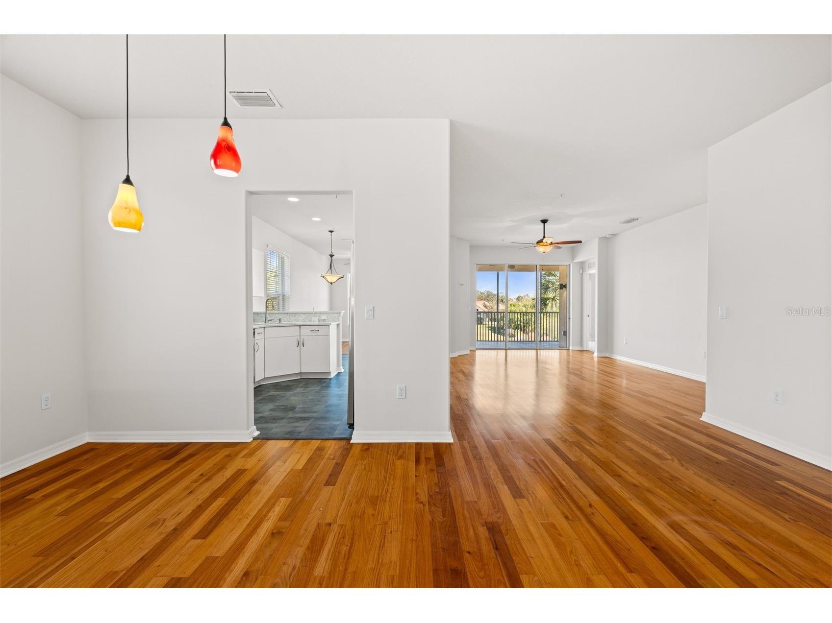 1181 Burgos Drive #406 Sarasota FL 34238 A4680690 image18