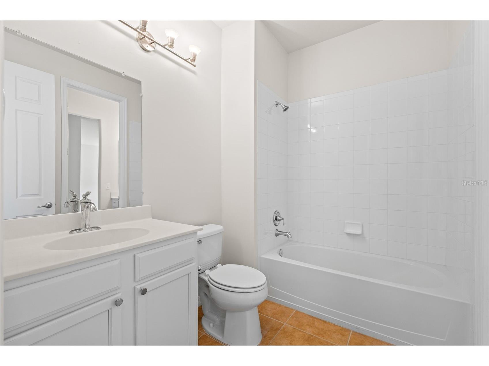 1181 Burgos Drive #406 Sarasota FL 34238 A4680690 image43