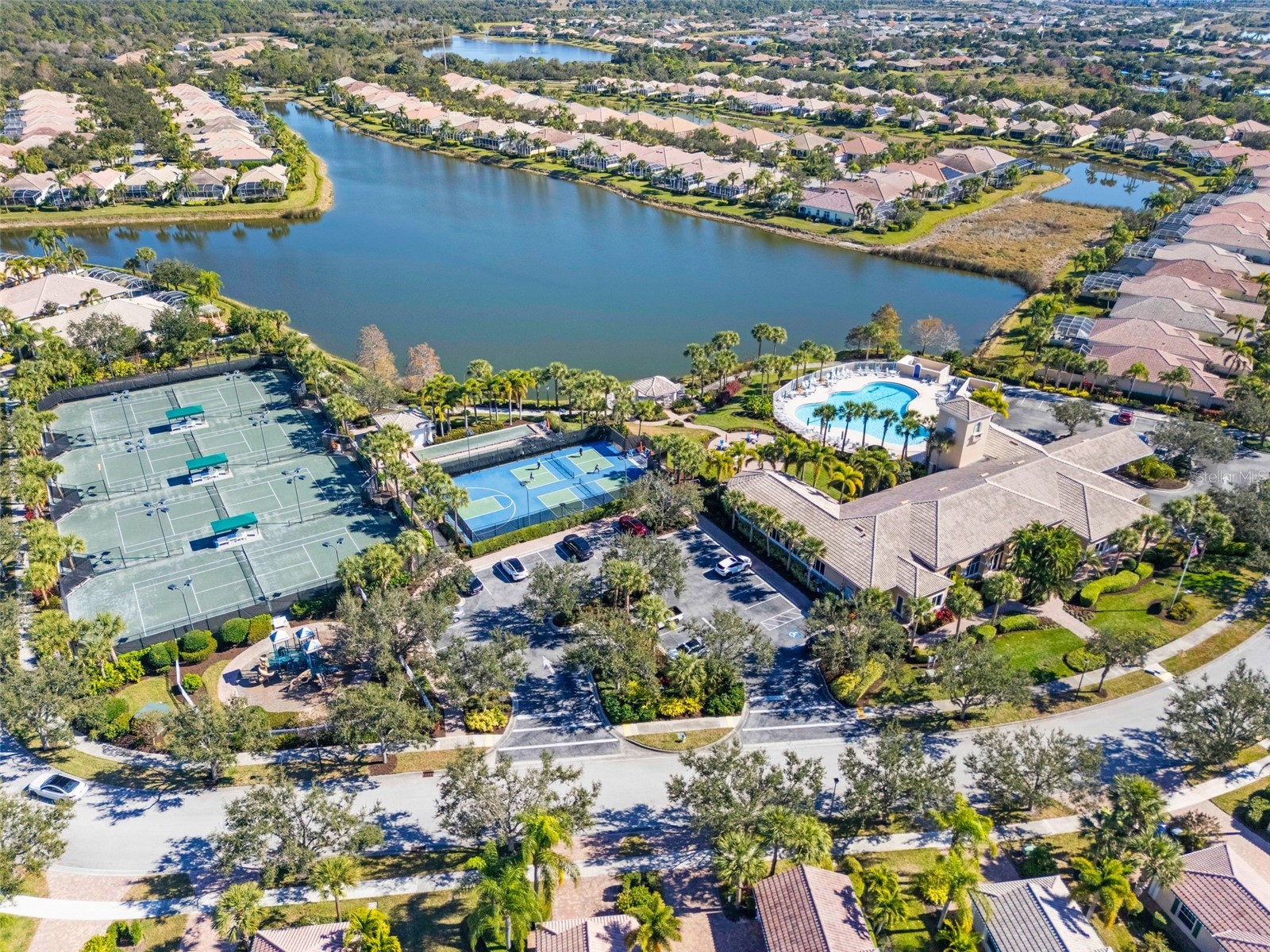 1181 Burgos Drive #406 Sarasota FL 34238 A4680690 image51