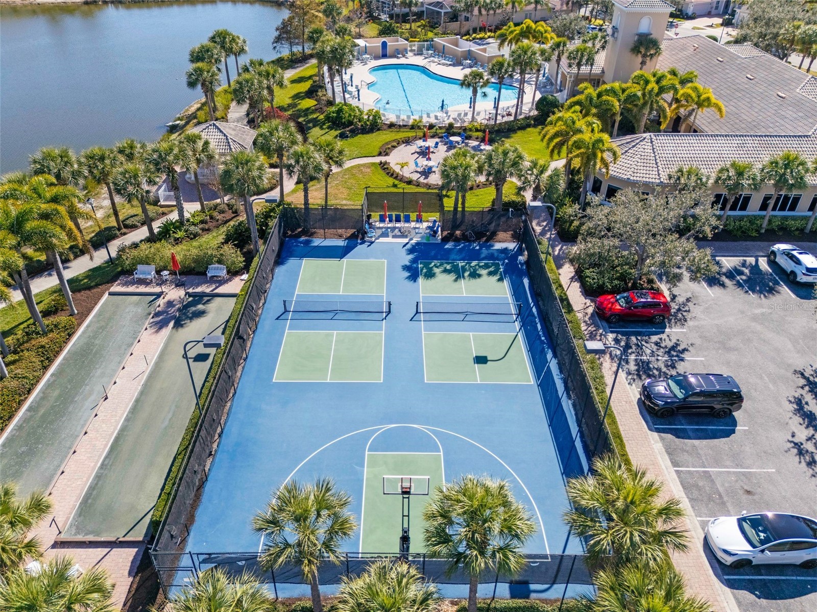 1181 Burgos Drive #406 Sarasota FL 34238 A4680690 image54