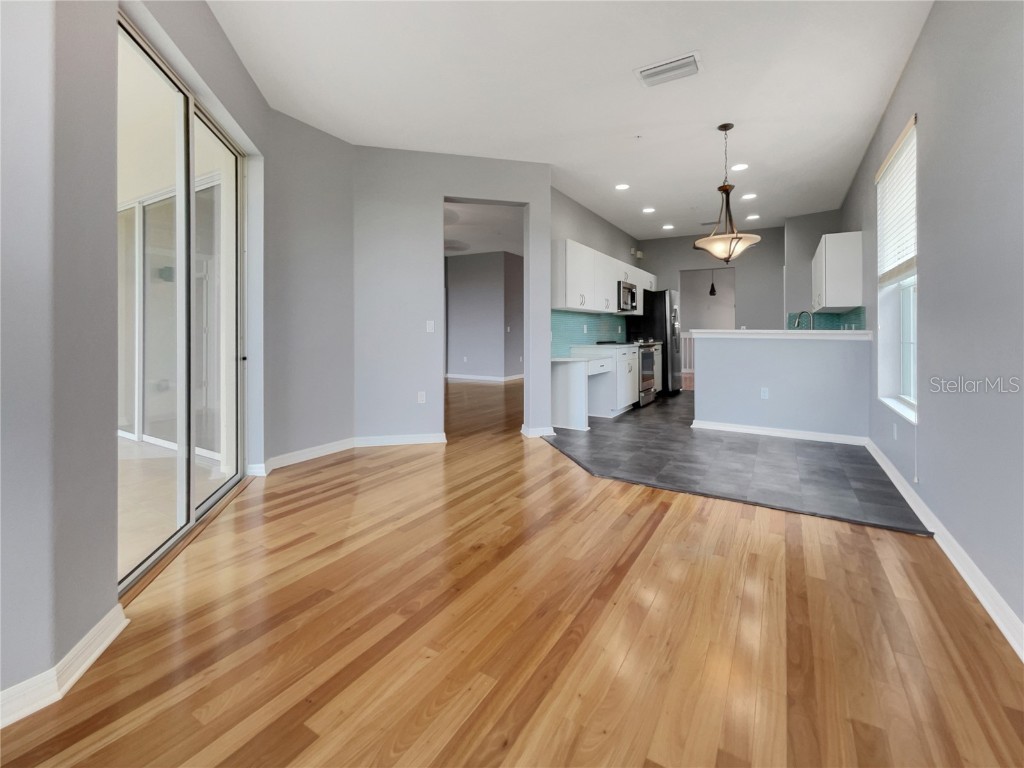 1181 Burgos Drive #406 Sarasota FL 34238 O6292598 image4