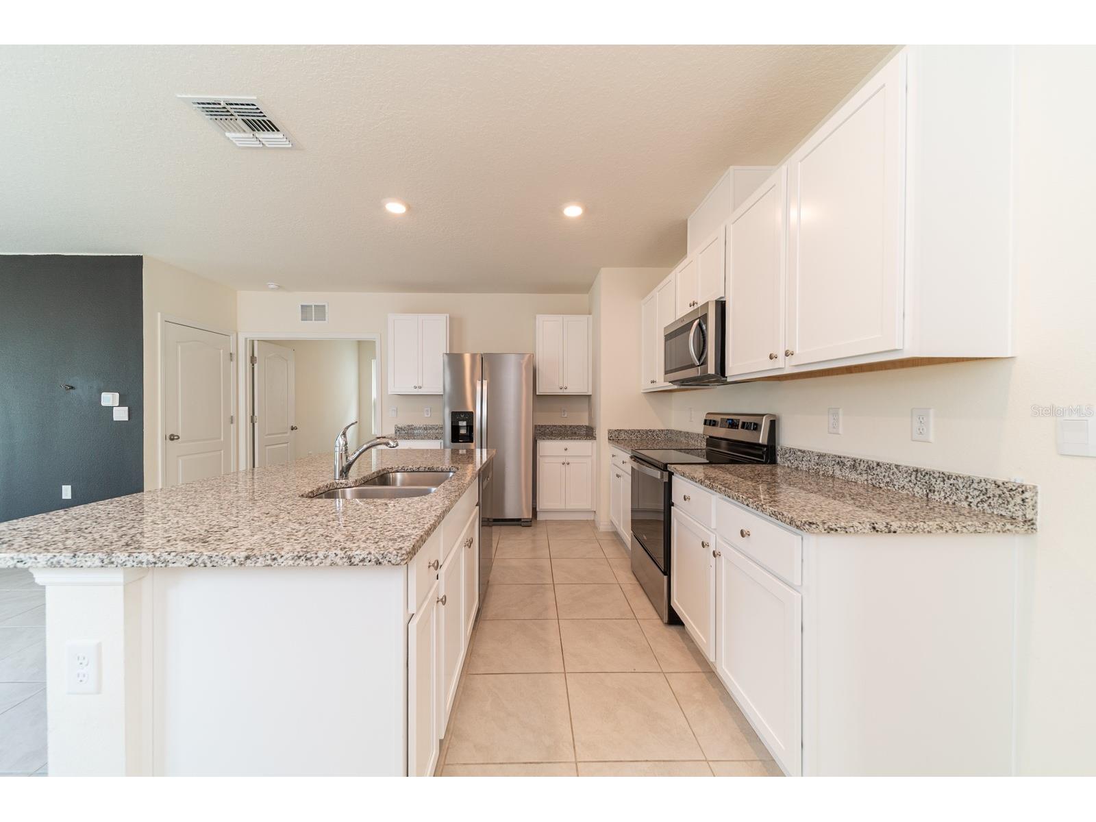 1181 Cascades Avenue Davenport FL 33837 O6354889 image2