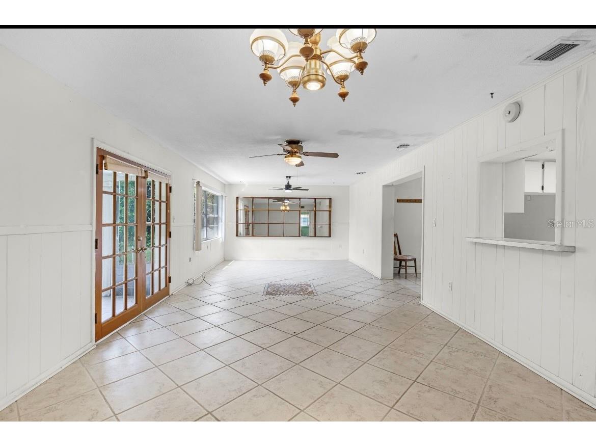 11812 Watts Court Tavares FL 32778 - LAKE HARRIS AND LAKE EUSTICE G5097737 image11