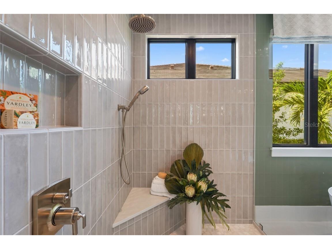 1182 Blue Shell Loop Sarasota FL 34240 A4653436 image33