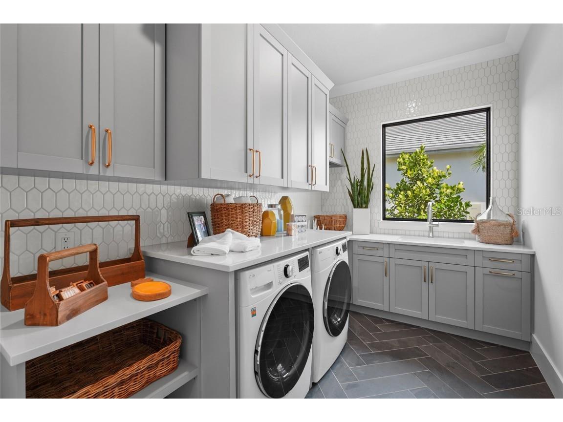 1182 Blue Shell Loop Sarasota FL 34240 A4653436 image42