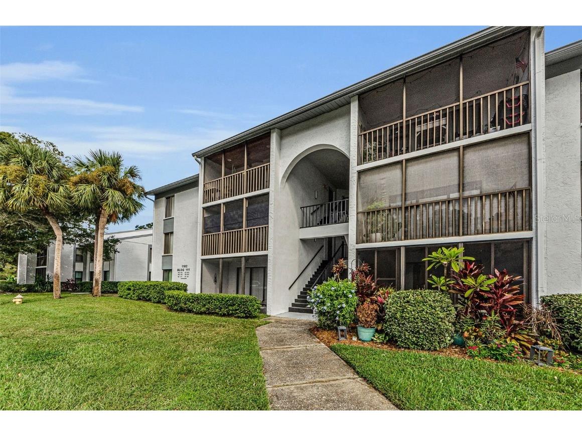 1182 Pine Ridge Circle W #B1 Tarpon Springs FL 34688 TB8355315 image1