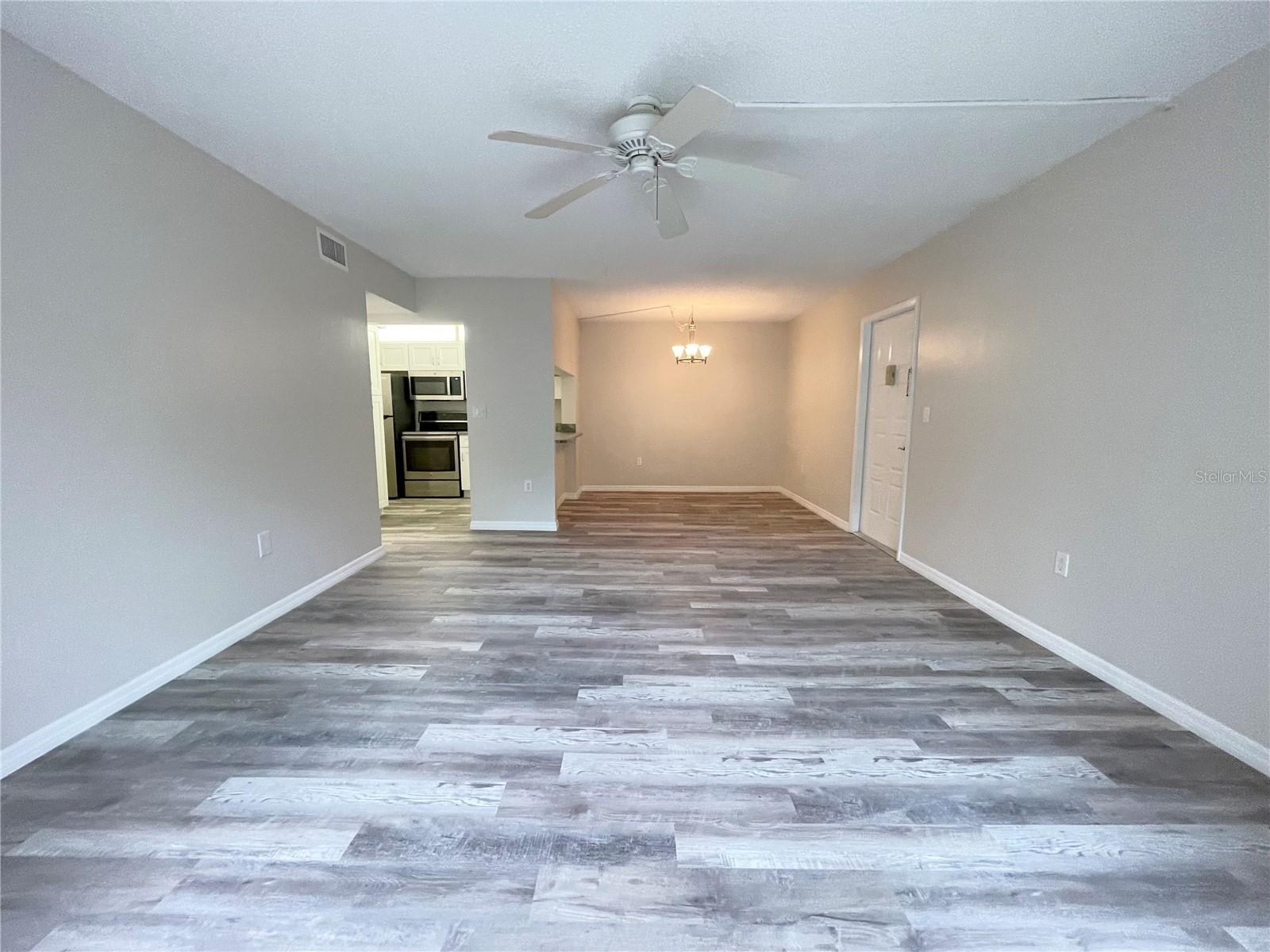 1182 Pine Ridge Circle W #C-2 Tarpon Springs FL 34688 W7886265 image10