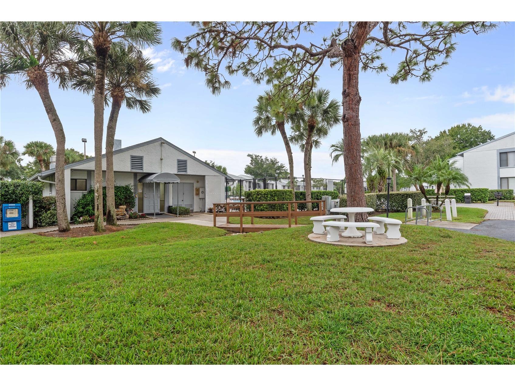 1182 Pine Ridge Circle W #C-2 Tarpon Springs FL 34688 W7886265 image26