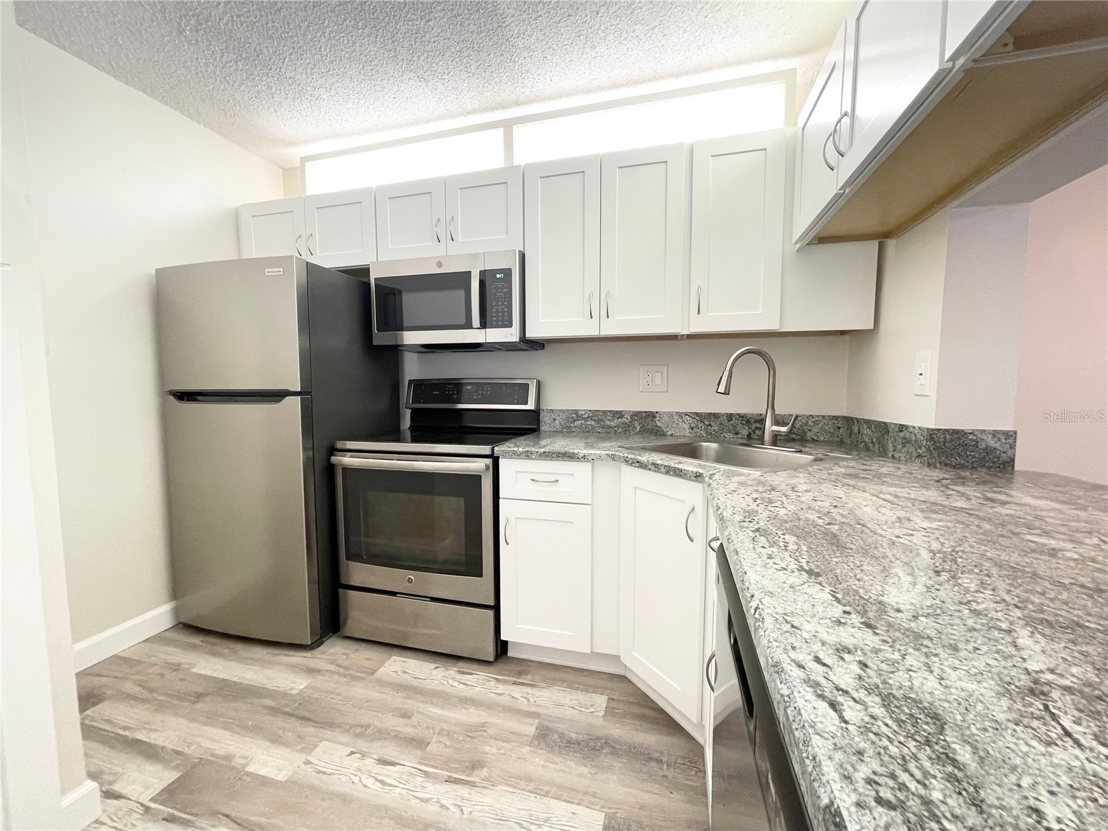 1182 Pine Ridge Circle W #C-2 Tarpon Springs FL 34688 W7886265 image6