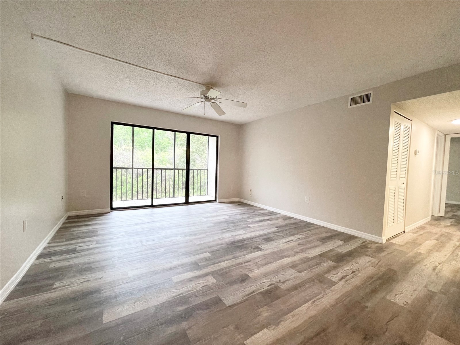 1182 Pine Ridge Circle W #C-2 Tarpon Springs FL 34688 W7886265 image8