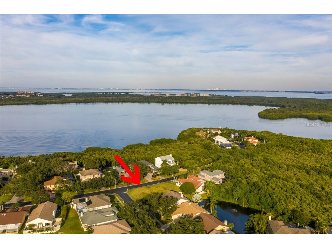 1182 San Carlos Avenue NE Saint Petersburg FL 33702 U8145090 image1