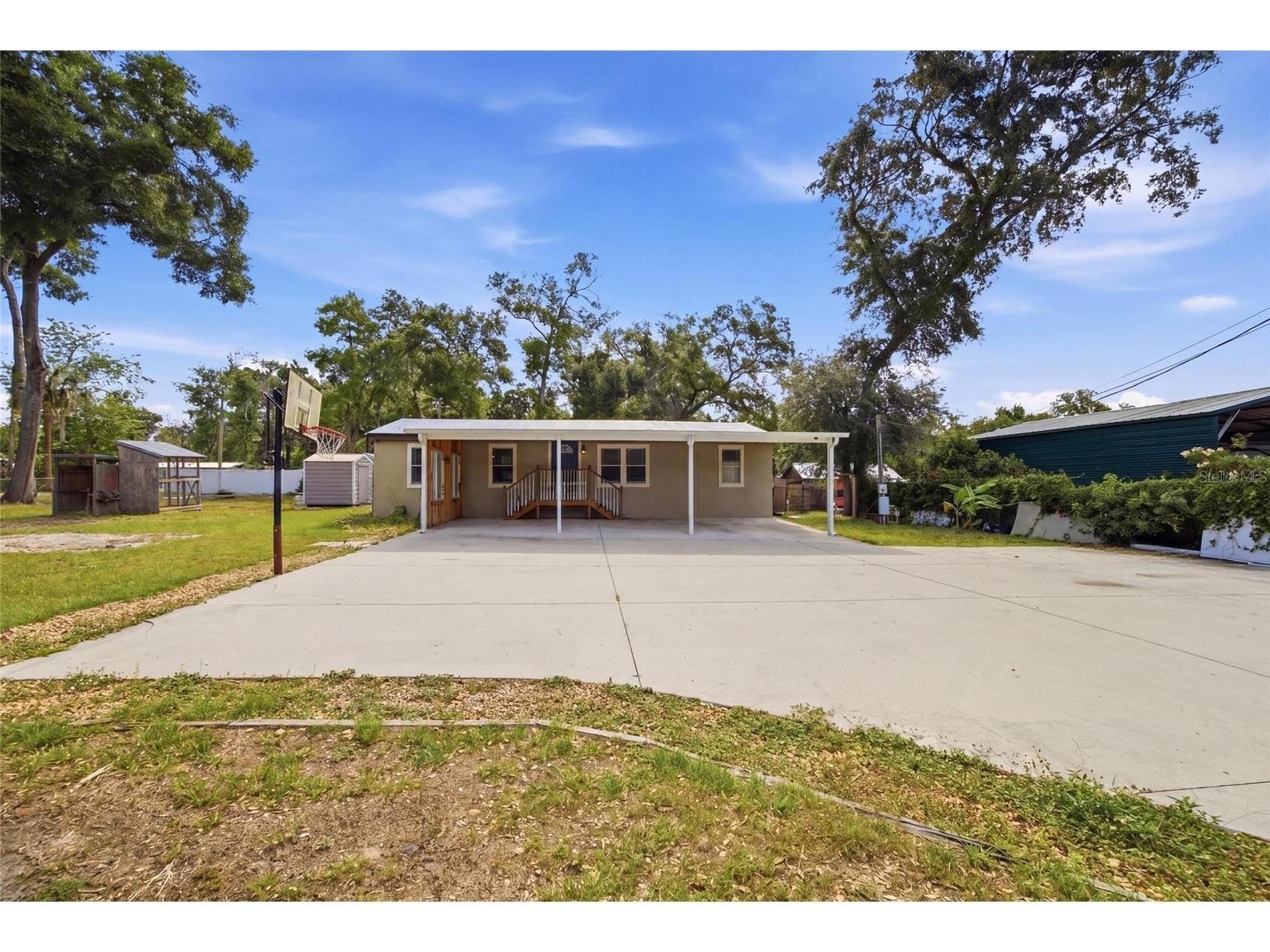 11821 Grovewood Avenue Thonotosassa FL 33592 TB8505516 image1