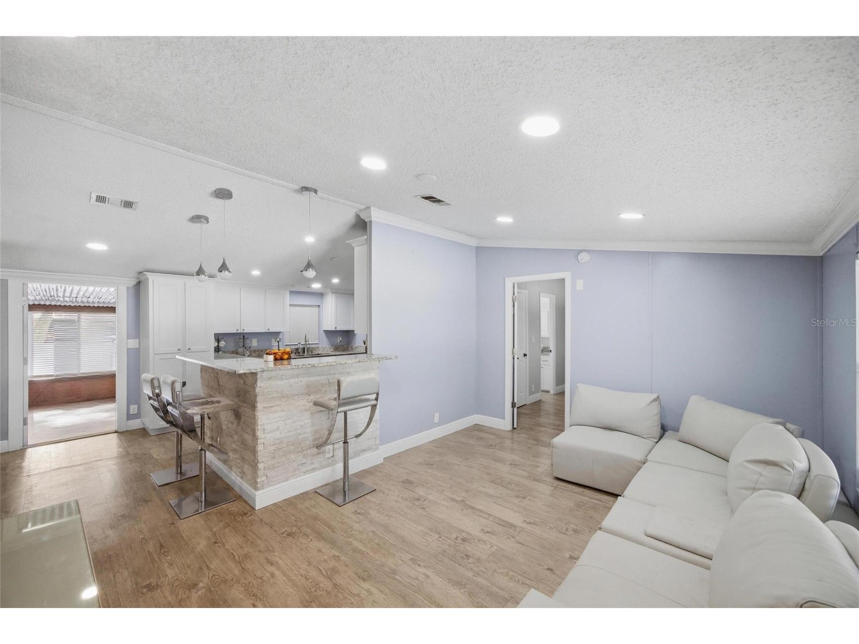 11821 Grovewood Avenue Thonotosassa FL 33592 TB8505516 image4