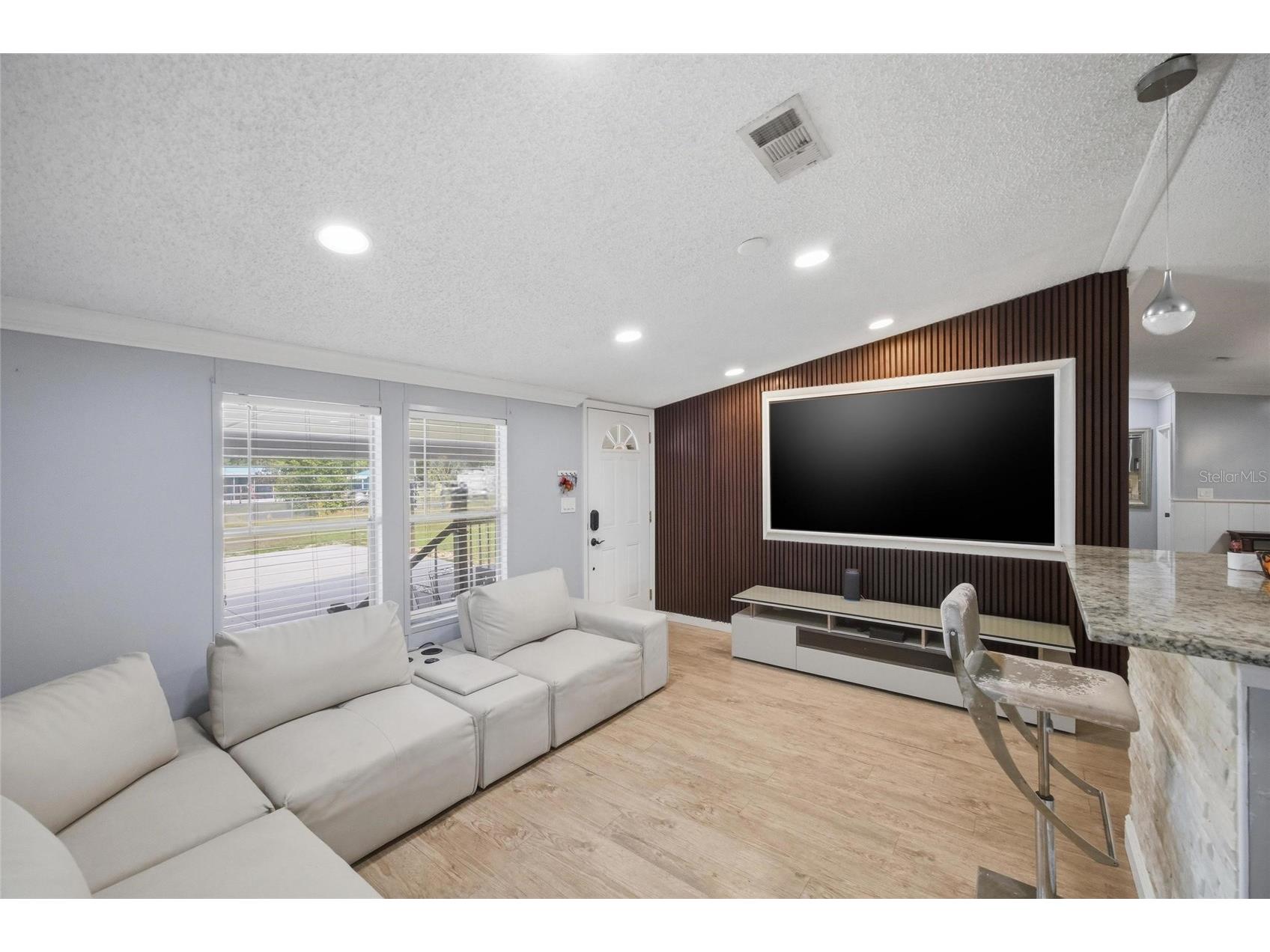11821 Grovewood Avenue Thonotosassa FL 33592 TB8505516 image6
