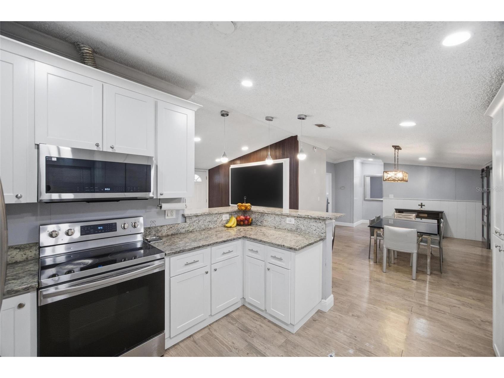 11821 Grovewood Avenue Thonotosassa FL 33592 TB8505516 image8