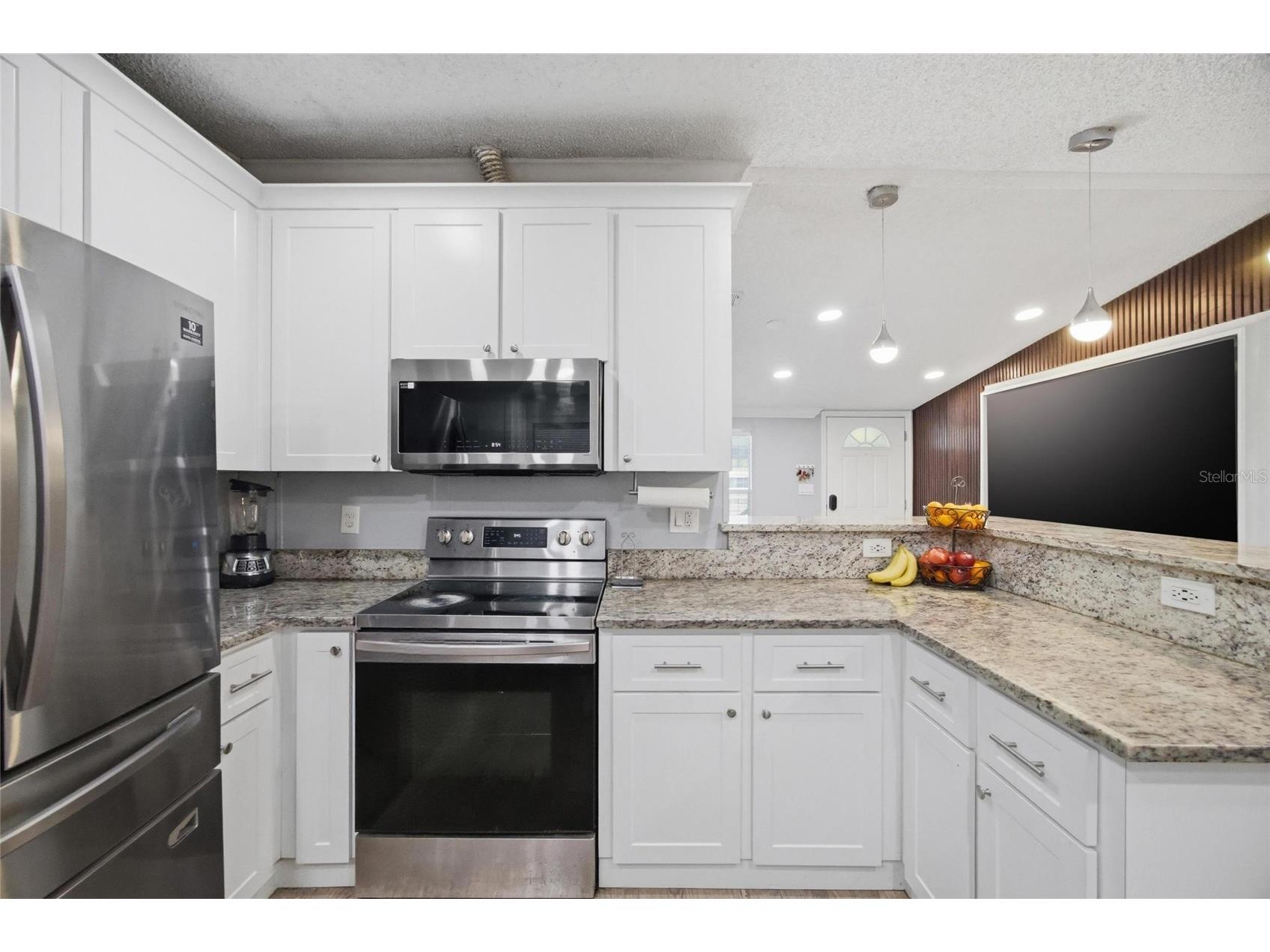 11821 Grovewood Avenue Thonotosassa FL 33592 TB8505516 image9