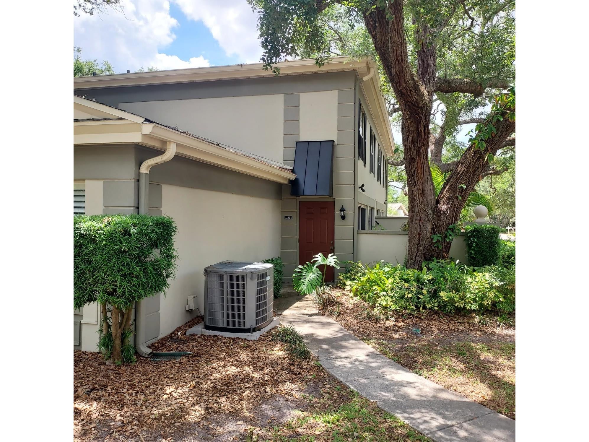 11821 Northtrail Avenue #11821 Tampa FL 33617 TB8508734 image1