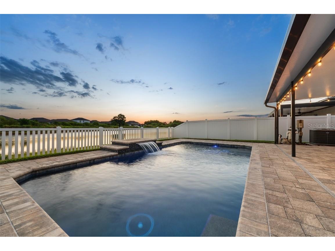 11827 Blackeyed Susan Drive Riverview FL 33579 T3533704 image1