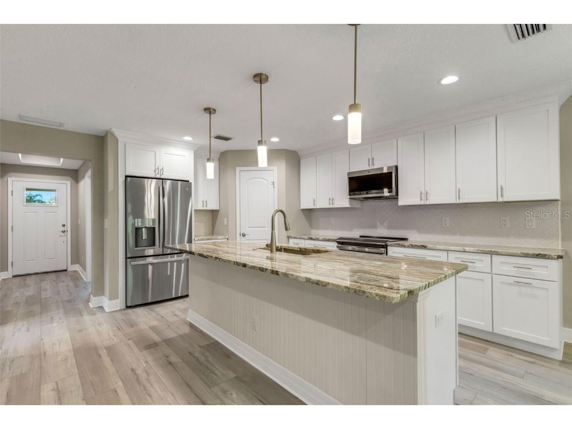 1183 Cedar Avenue Englewood FL 34223 A4673422 image6