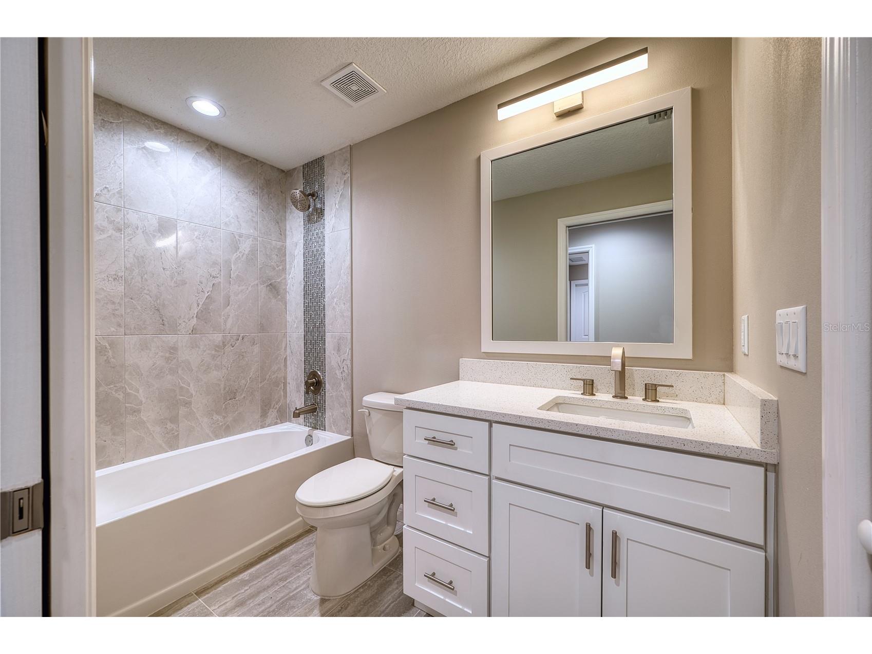 1183 Cedar Avenue Englewood FL 34223 A4699704 image24