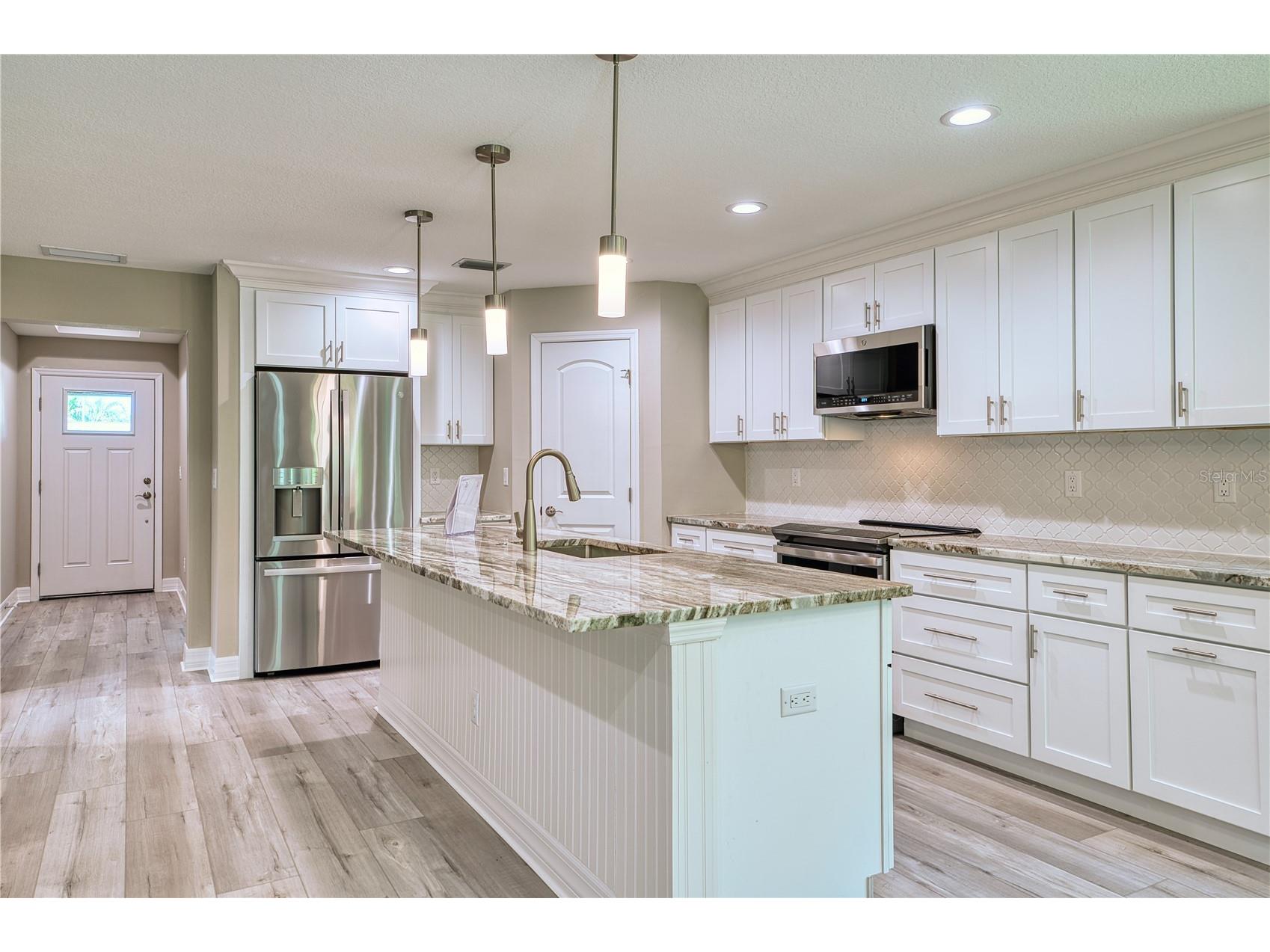 1183 Cedar Avenue Englewood FL 34223 A4699704 image4