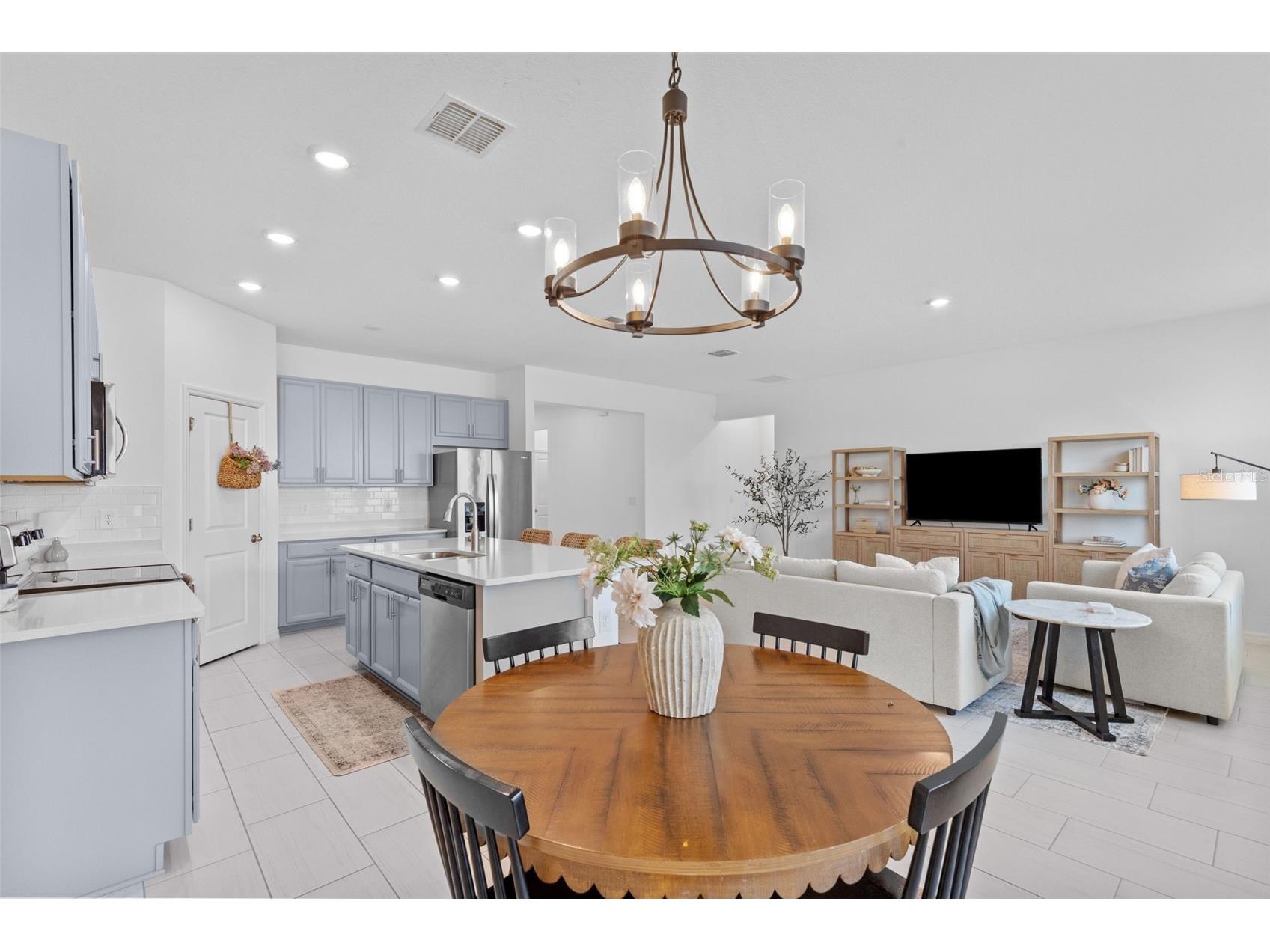 11832 Clare Hill Avenue Riverview FL 33579 - COMMUNITY POND TB8513881 image6