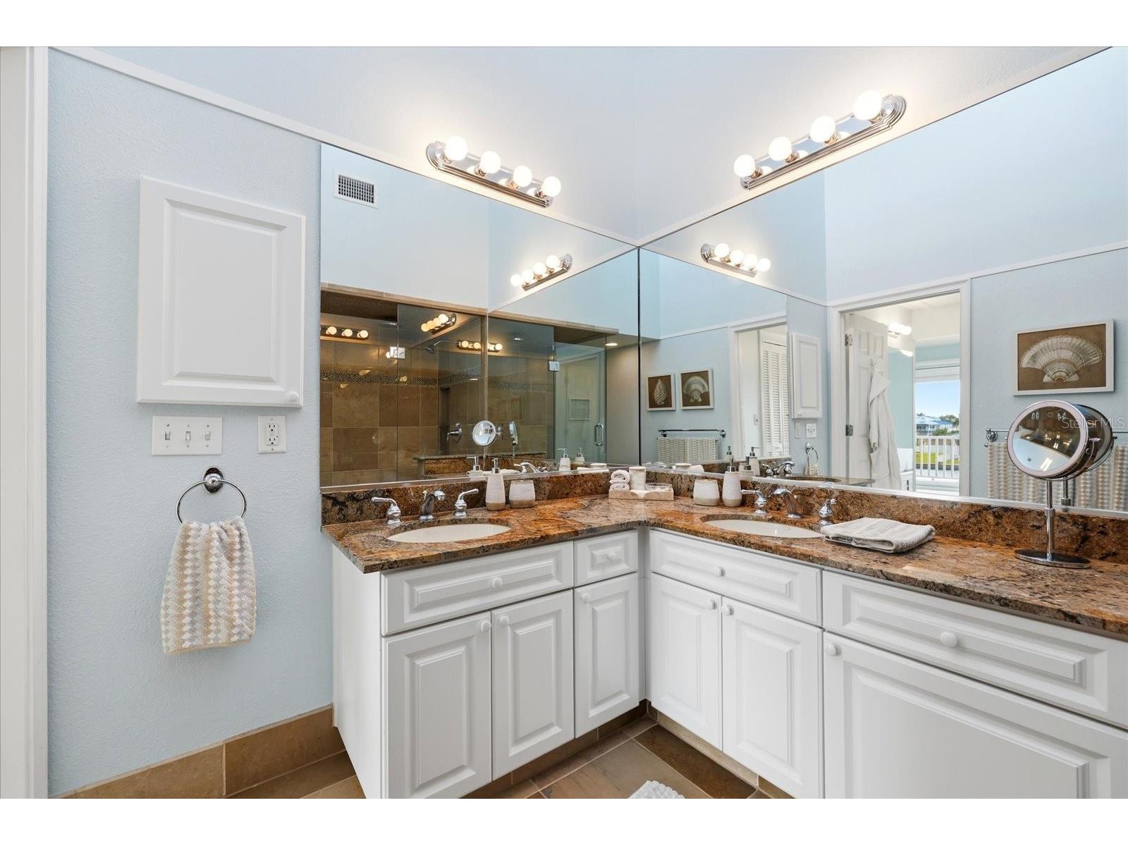 11835 3rd Street E Treasure Island FL 33706 - INTRACOASTAL WATERWAY TB8505131 image32