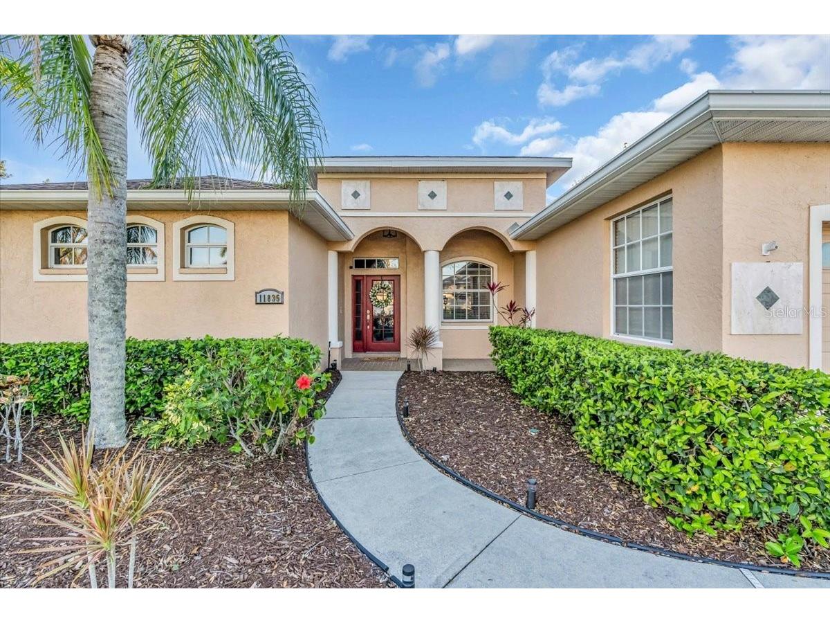11835 Hollyhock Drive Lakewood Ranch FL 34202 A4690092 image1